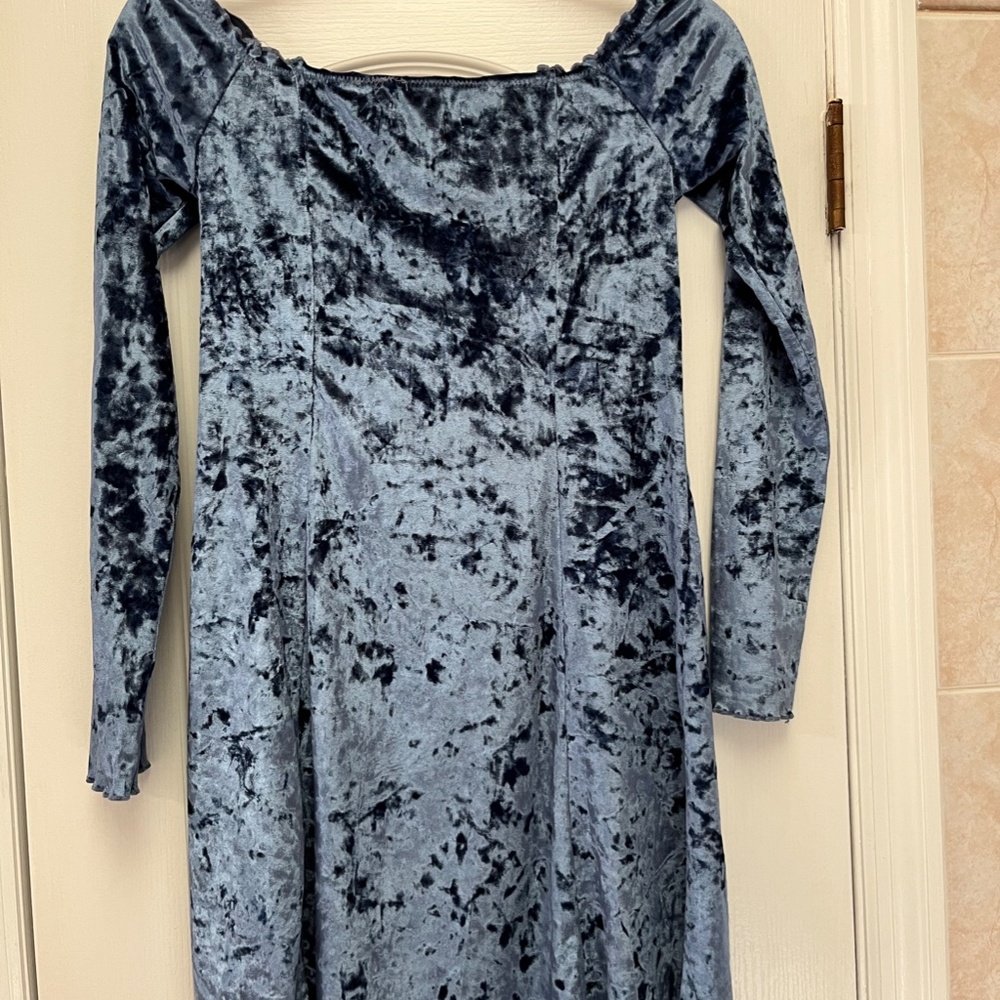 Hollister Off the Shoulder Light Blue Velvet Mini Dress/Medium - Picture 2 of 5